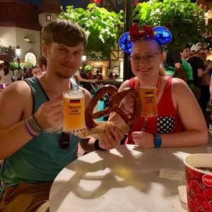 Meet your Posher, Caitlin